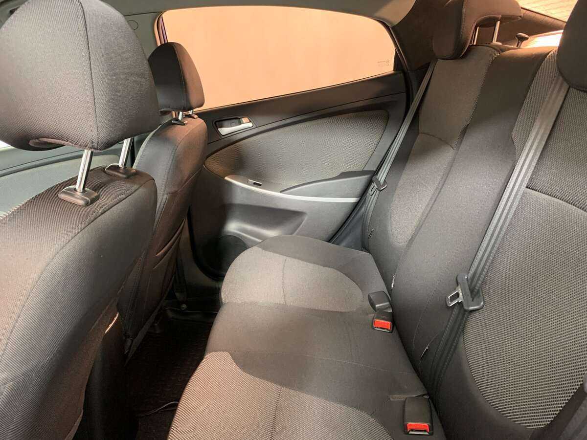 Купить Hyundai Solaris, 2013, 213 324 км, фото №16