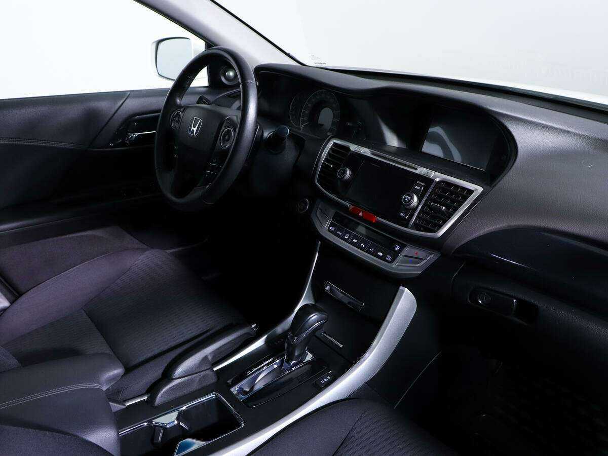 Купить Honda Accord, 2013, 40 485 км, фото №6