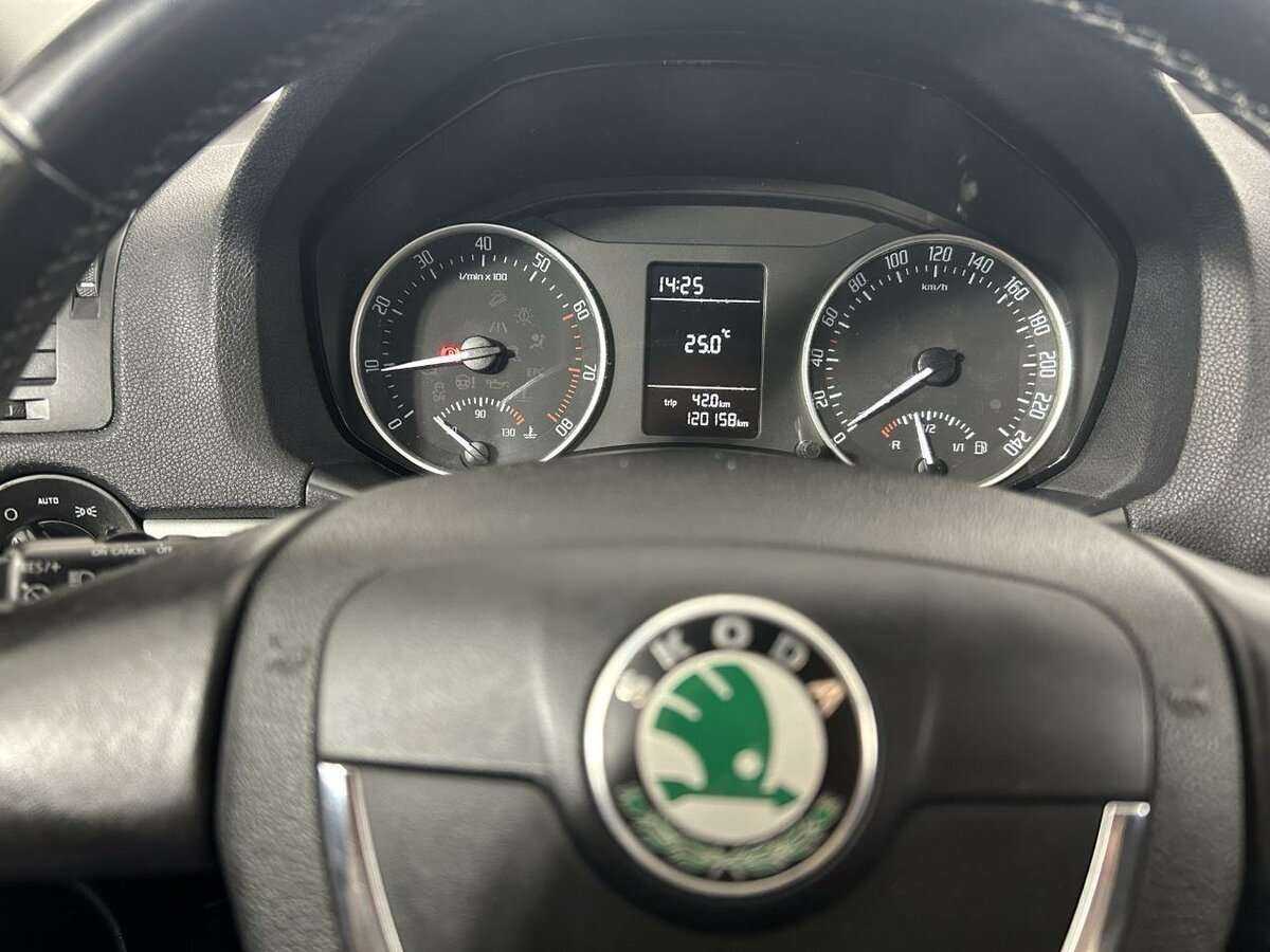 Купить Skoda Octavia, 2012, 120 158 км, фото №11