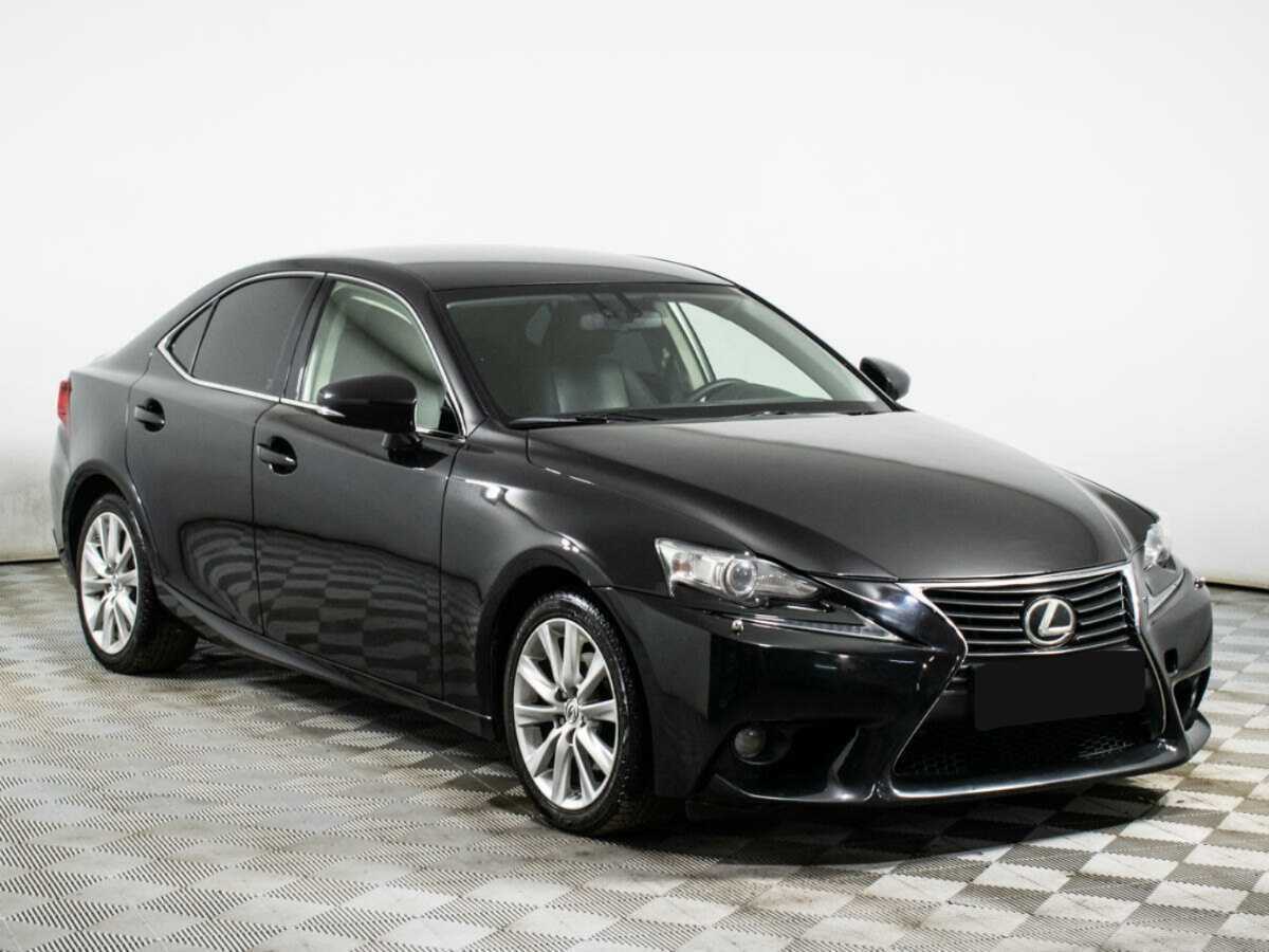 Lexus IS