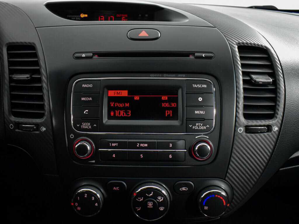 Купить Kia Cerato, 2015, 140 810 км, фото №13