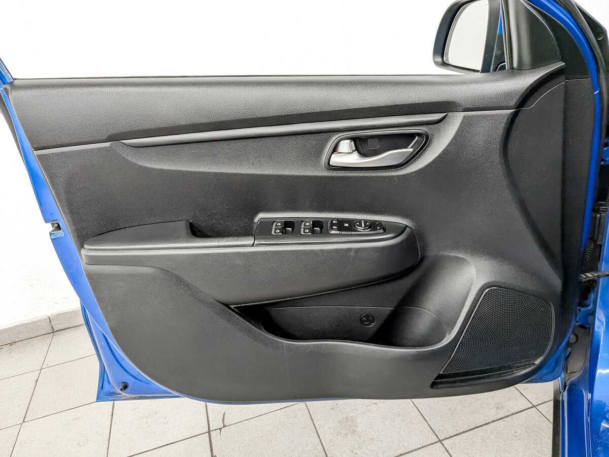 Купить Kia Rio X-Line, 2019, 184 144 км, фото №19