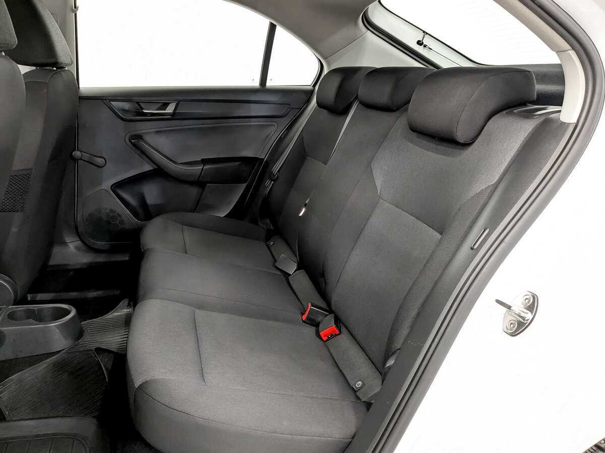 Купить Skoda Rapid, 2017, 240 992 км, фото №12