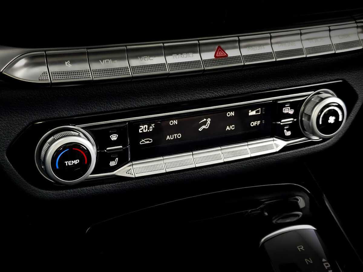 Купить FAW Bestune T77, 2022, 25 115 км, фото №25