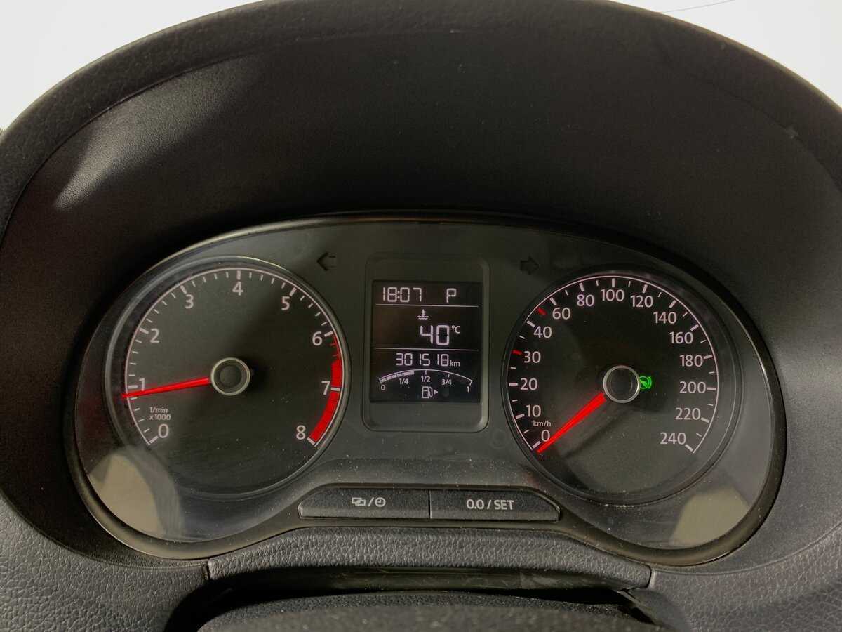 Купить Volkswagen Polo, 2018, 301 500 км, фото №15