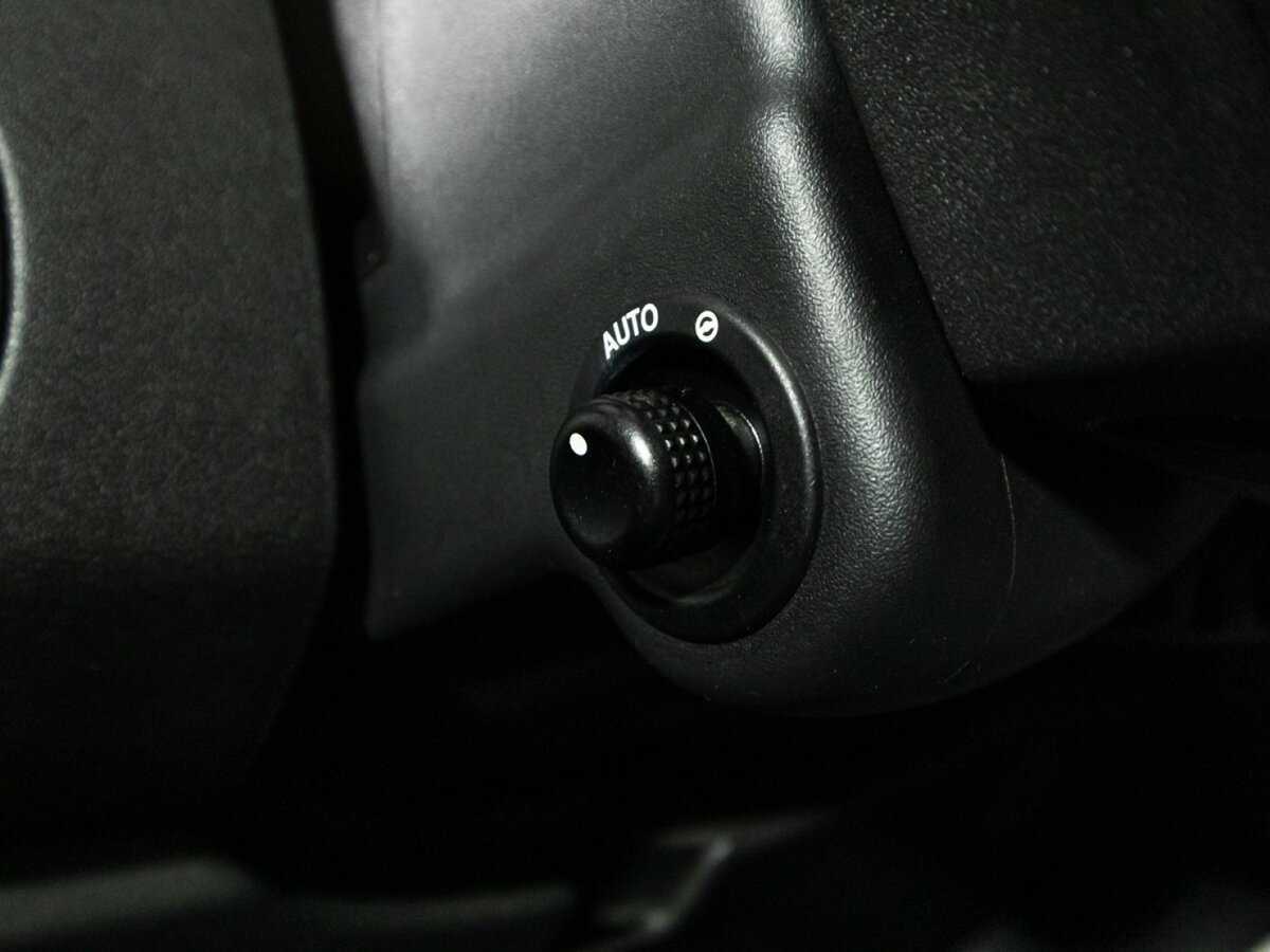 Купить Land Rover Discovery, 2012, 220 220 км, фото №21