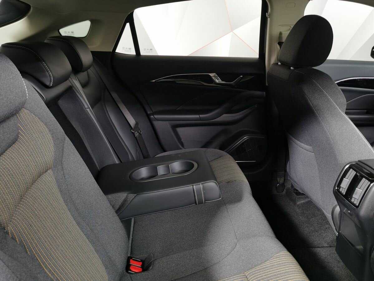 Купить FAW Bestune B70, 2023, 1 255 км, фото №12