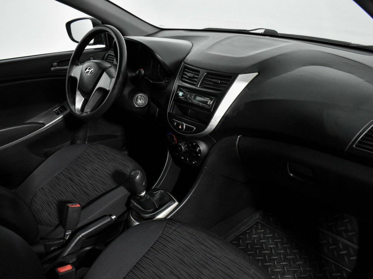 Купить Hyundai Solaris, 2014, 244 656 км, фото №13