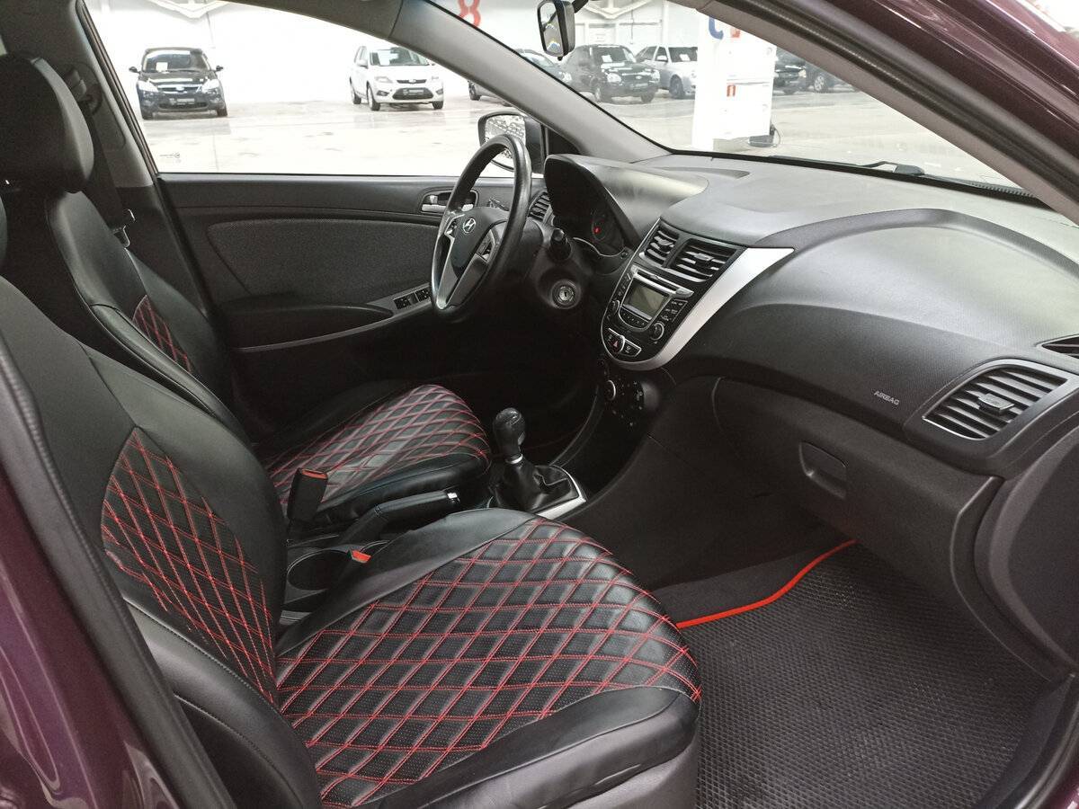 Купить Hyundai Solaris, 2013, 174 381 км, фото №11