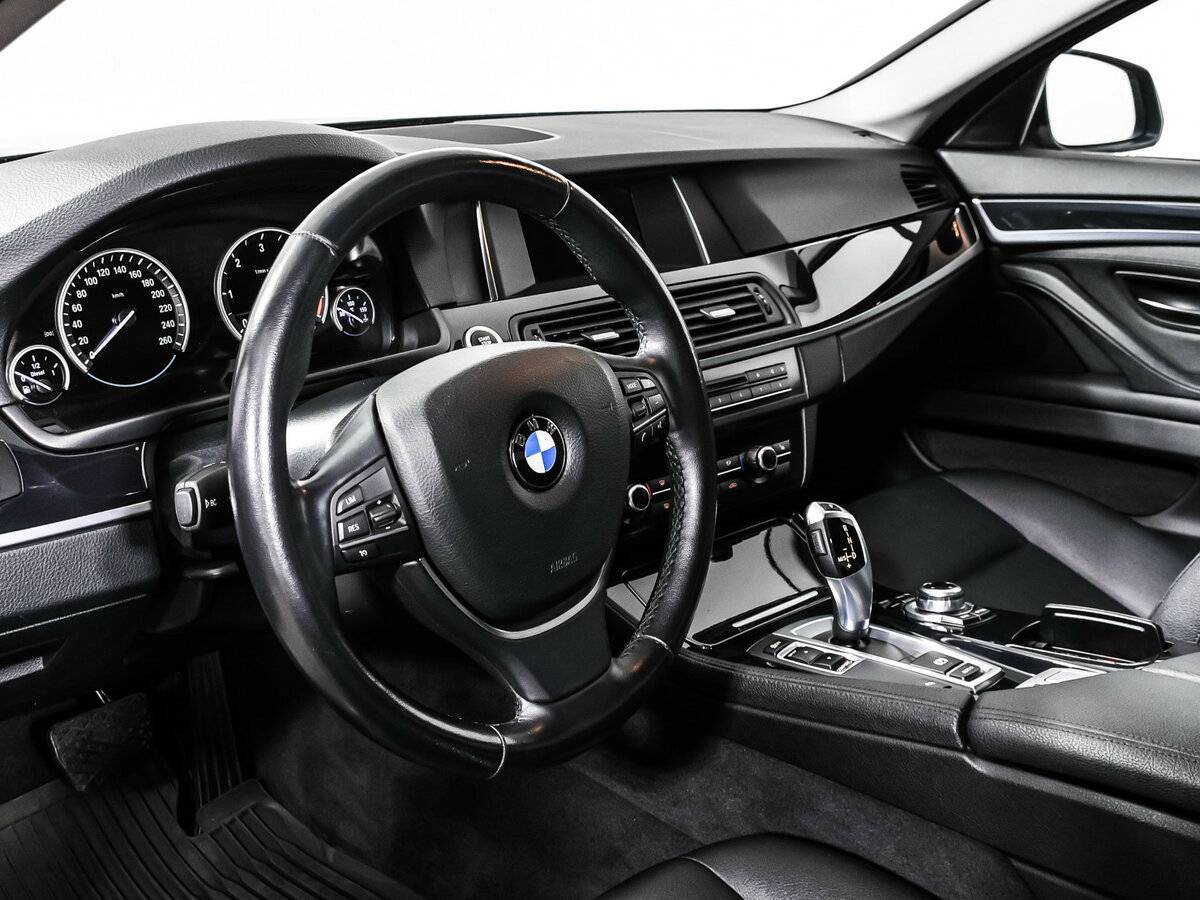 Купить BMW 5 серии 520d, 2016, 99 006 км, фото №12