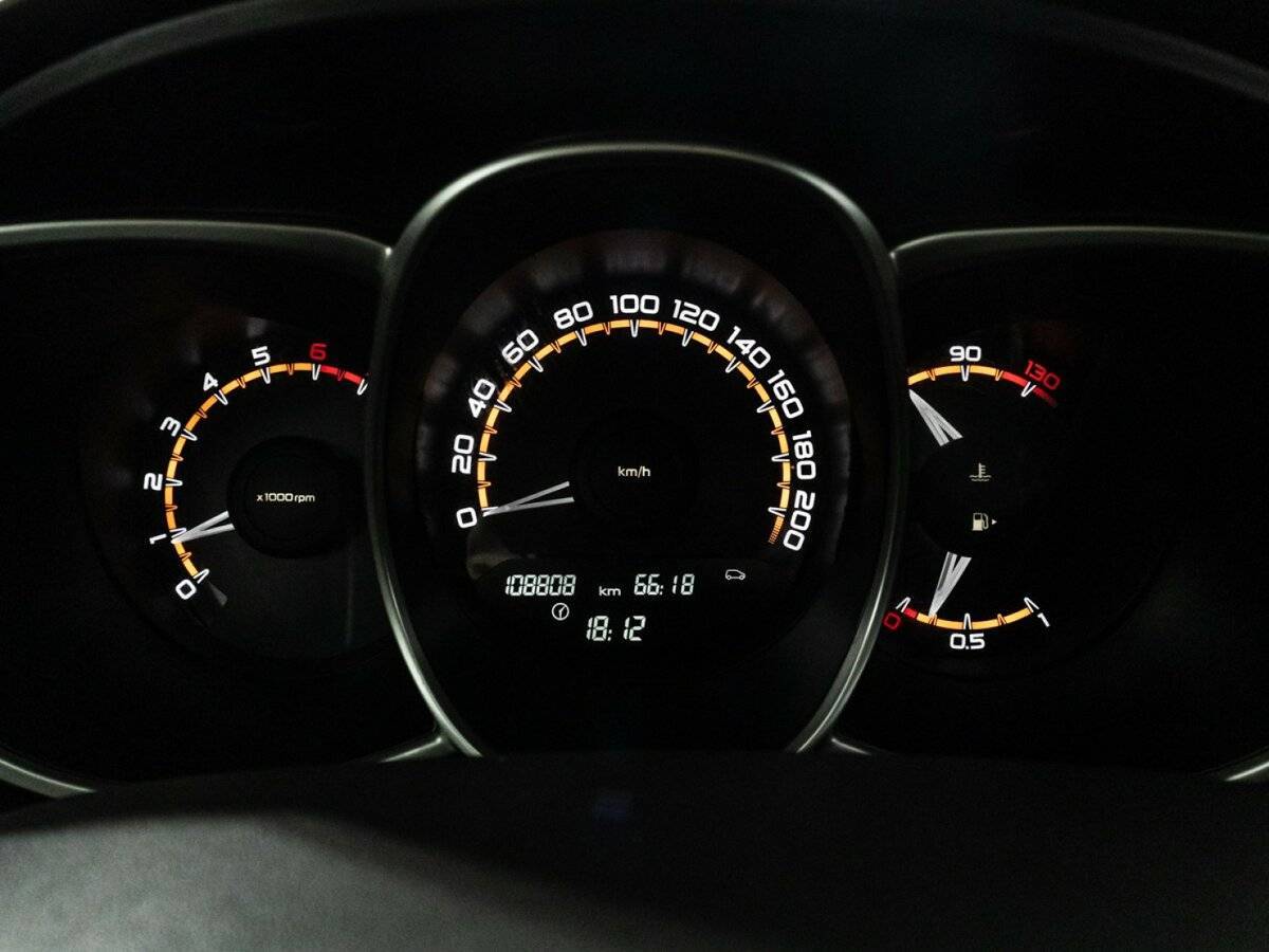 Купить Lada (ВАЗ) Vesta SW, 2019, 108 804 км, фото №12