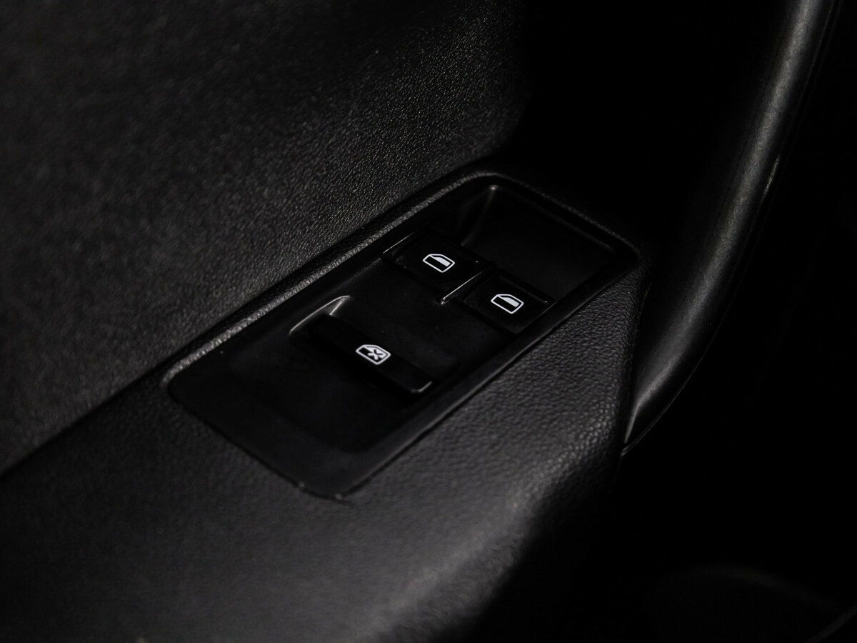 Купить Volkswagen Polo V Рестайлинг, 2016, 246 721 км, фото №13