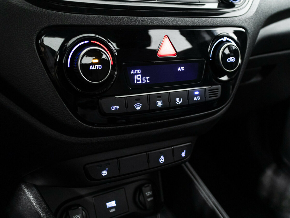 Купить Hyundai Solaris II Рестайлинг, 2020, 23 825 км, фото №14