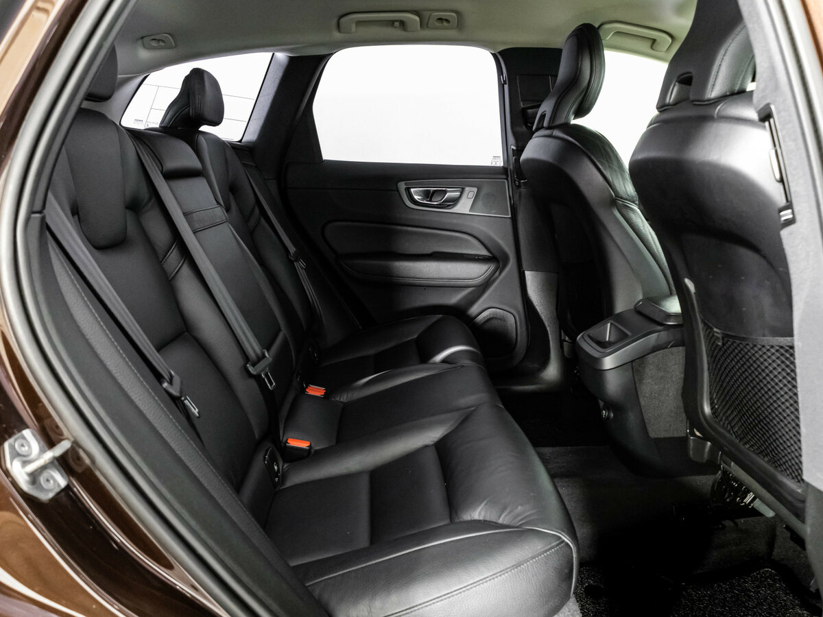 Купить Volvo XC60 II, 2019, 145 580 км, фото №17