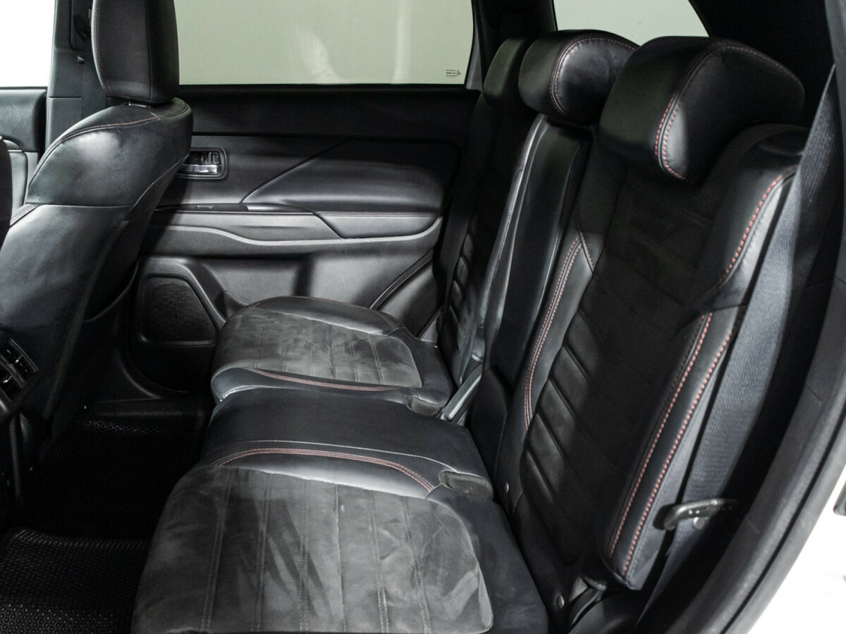 Купить Mitsubishi Outlander III Рестайлинг 3, 2021, 84 196 км, фото №10