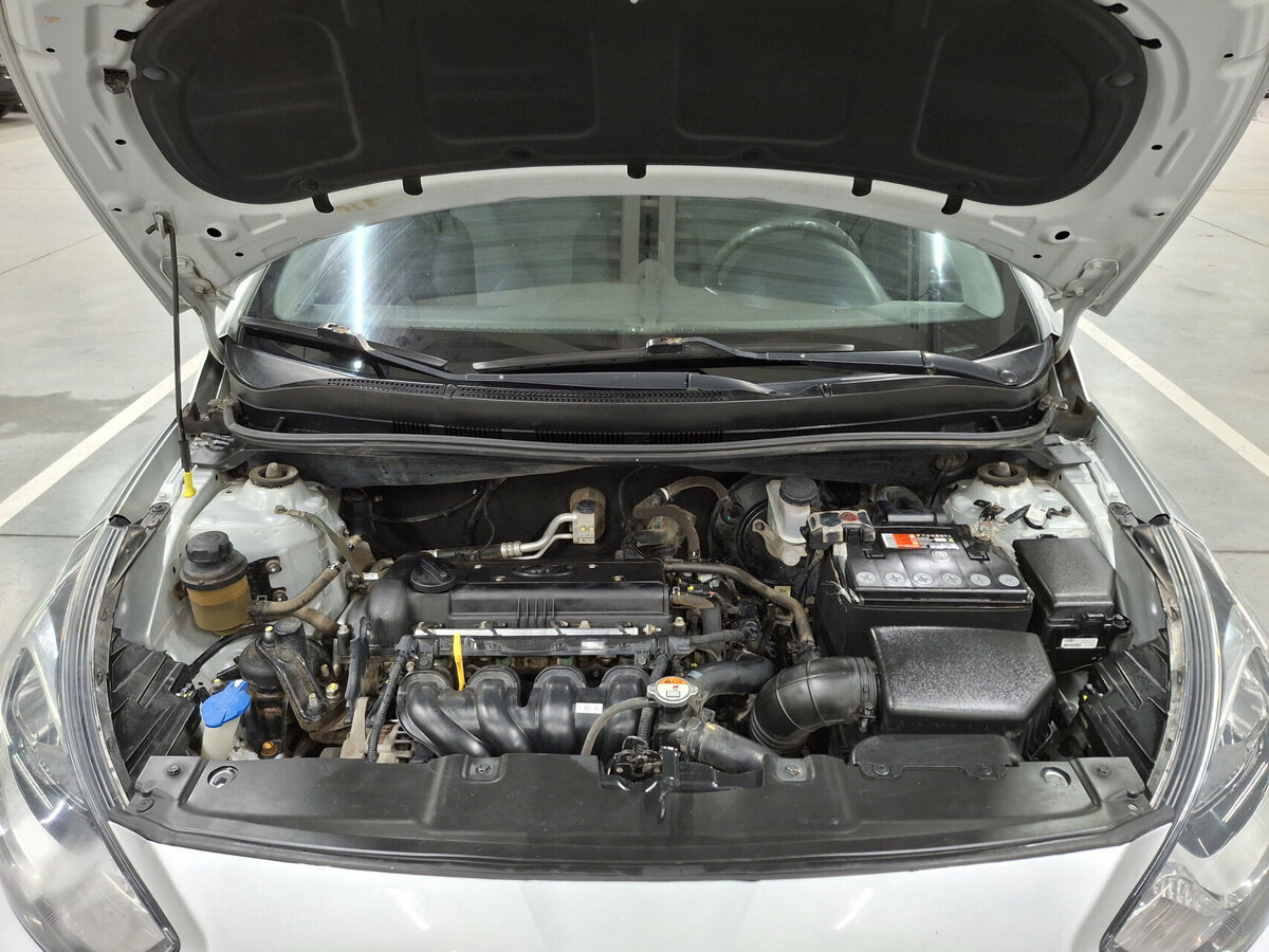 Купить Hyundai Solaris I, 2014, 291 865 км, фото №9