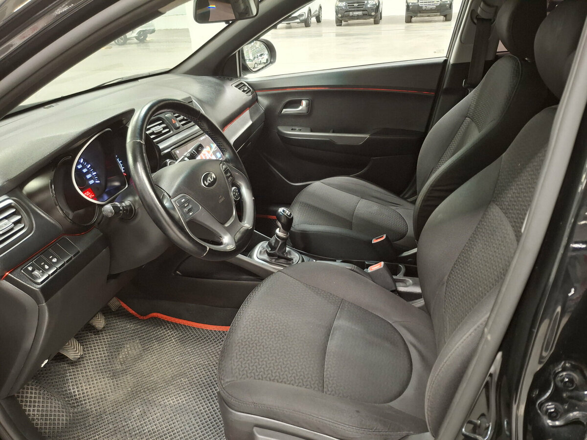 Купить Kia Rio III Рестайлинг, 2016, 179 131 км, фото №16