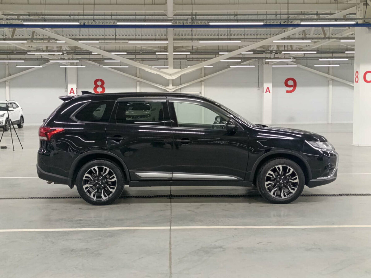 Купить Mitsubishi Outlander III Рестайлинг 3, 2021, 86 552 км, фото №4