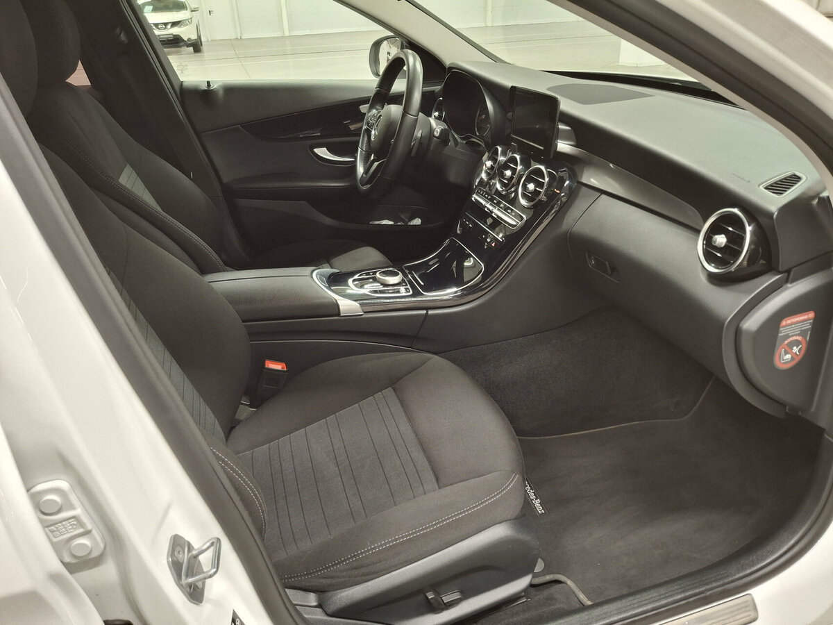 Купить Mercedes-Benz C-Класс 180 IV (W205) Рестайлинг, 2018, 92 664 км, фото №11