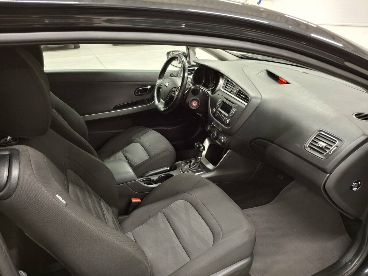 Купить Kia Ceed II Рестайлинг, 2015, 150 252 км, фото №11